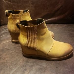 Sorel wedge booties